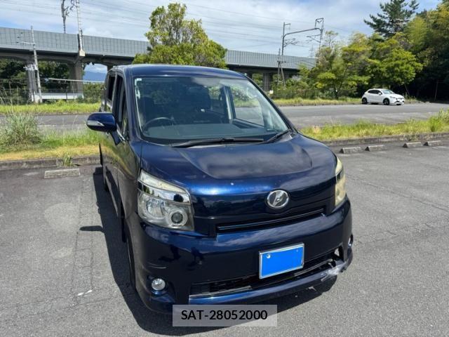 Toyota VOXY 2007-09 8369500-1