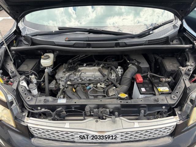 Toyota VOXY 2012-01 8372308-11