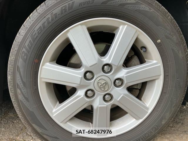 Toyota VOXY 2007-08 8372309-11