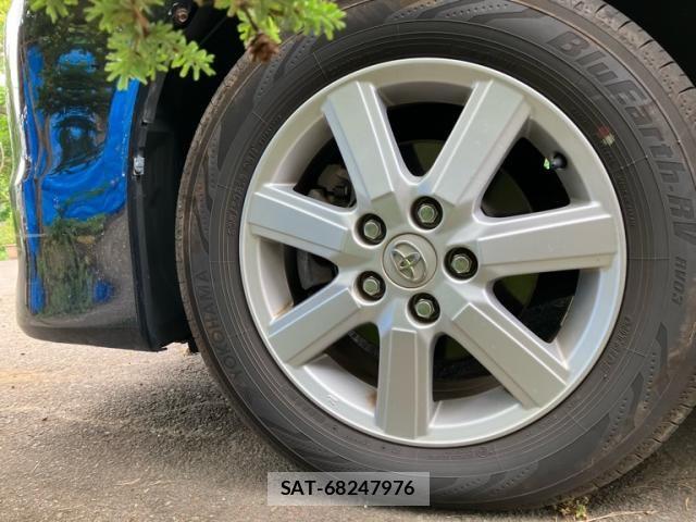 Toyota VOXY 2007-08 8372309-12