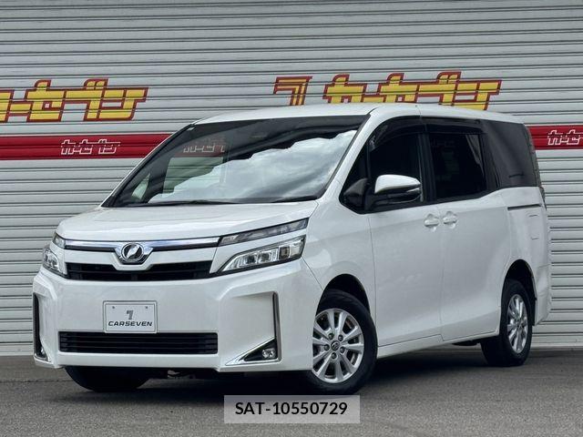 Toyota VOXY 2017-11 8415560-0