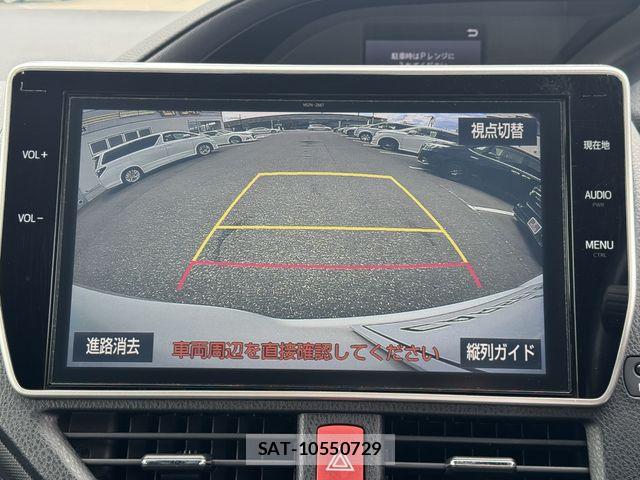 Toyota VOXY 2017-11 8415560-11