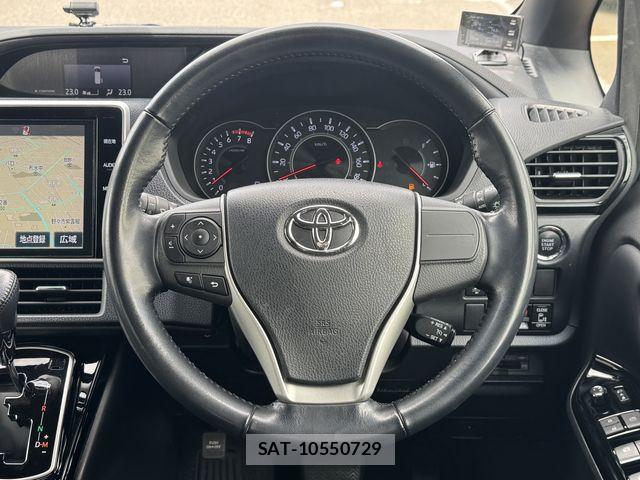Toyota VOXY 2017-11 8415560-13