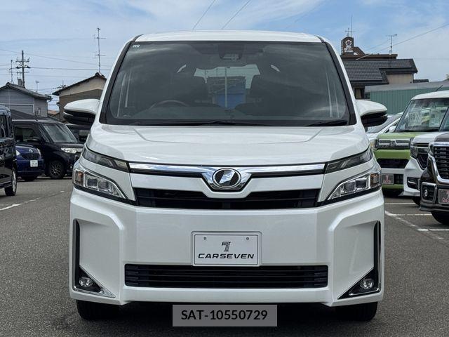 Toyota VOXY 2017-11 8415560-2