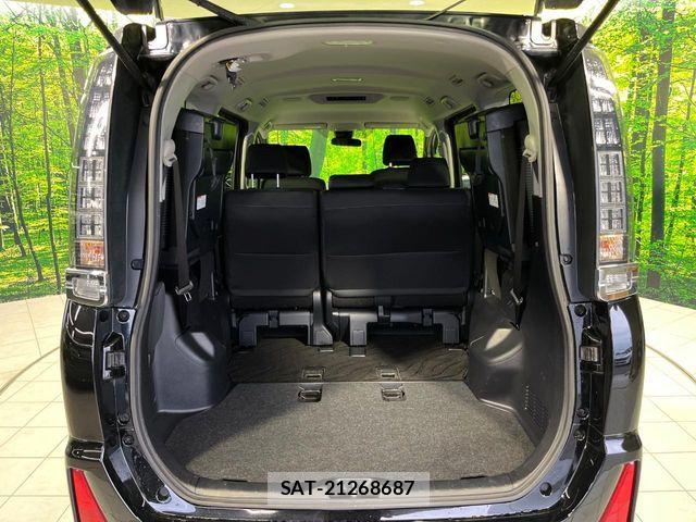 Toyota VOXY 2016-07 8415558-10