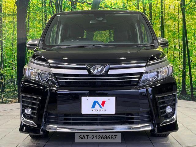 Toyota VOXY 2016-07 8415558-14