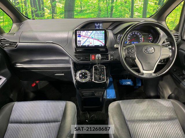 Toyota VOXY 2016-07 8415558-1