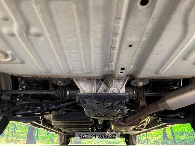 Toyota VOXY 2016-07 8415558-19