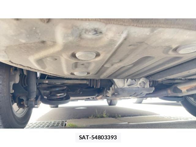 Toyota VOXY 2018-02 8415559-10