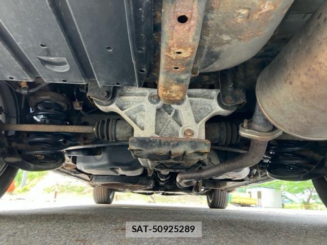 Toyota VOXY 2009-10 8438998-11