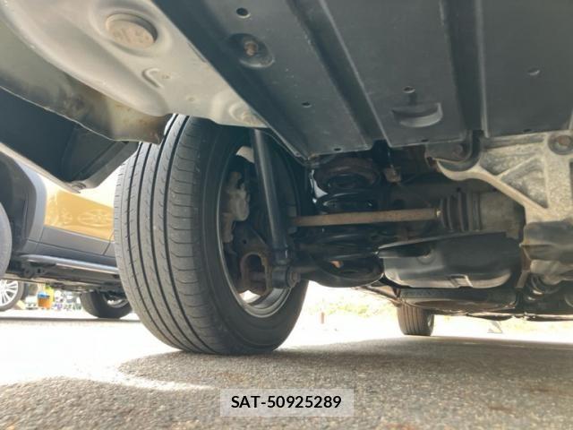Toyota VOXY 2009-10 8438998-12