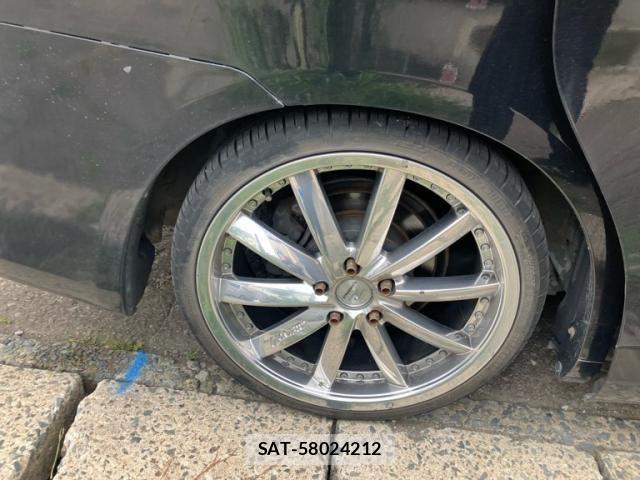 Toyota VOXY 2007-11 8438999-11