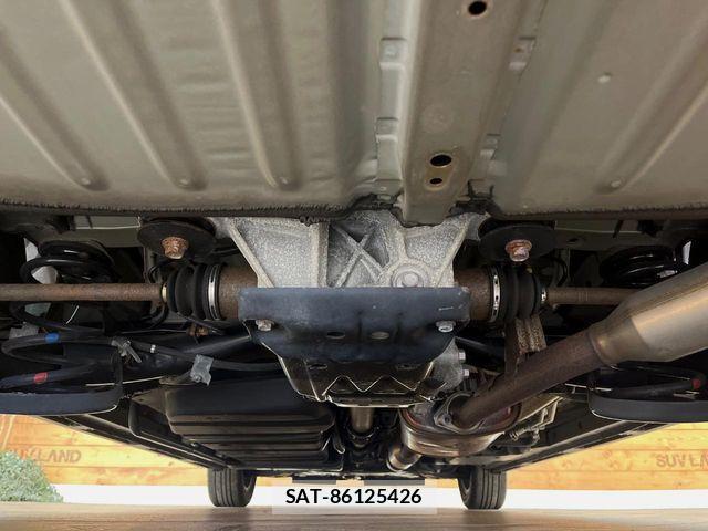 Toyota VOXY 2019-04 8458663-19