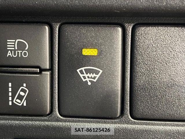 Toyota VOXY 2019-04 8458663-5