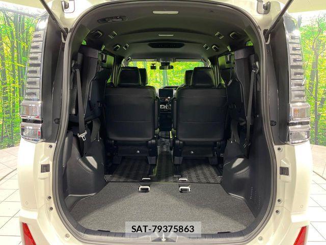 Toyota VOXY 2021-04 8458664-11