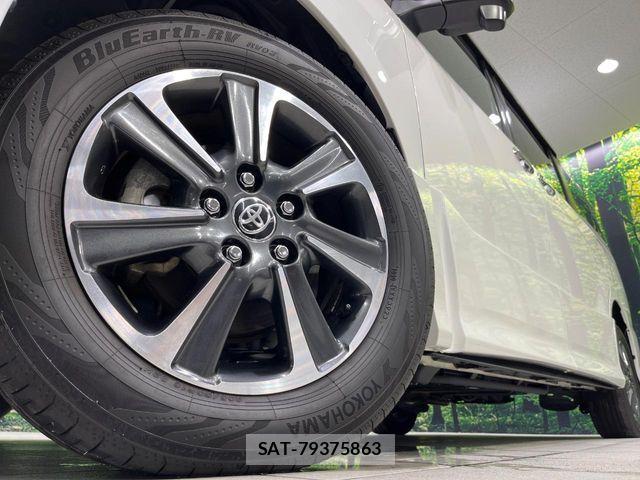 Toyota VOXY 2021-04 8458664-14