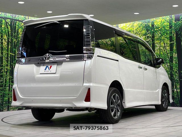 Toyota VOXY 2021-04 8458664-18
