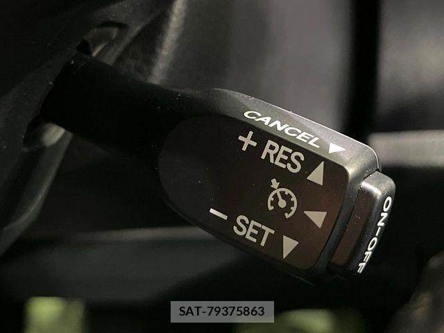 Toyota VOXY 2021-04 8458664-7
