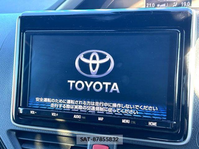 Toyota VOXY 2019-02 8486204-3