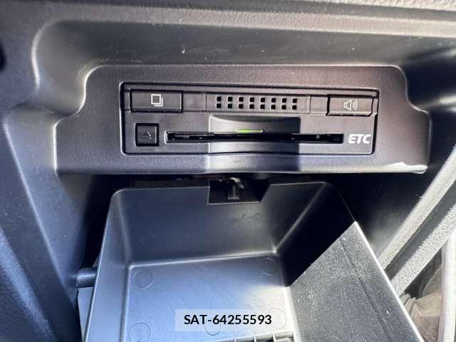 Toyota VOXY 2013-11 8486205-20