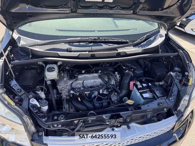 Toyota VOXY 2013-11 8486205-28