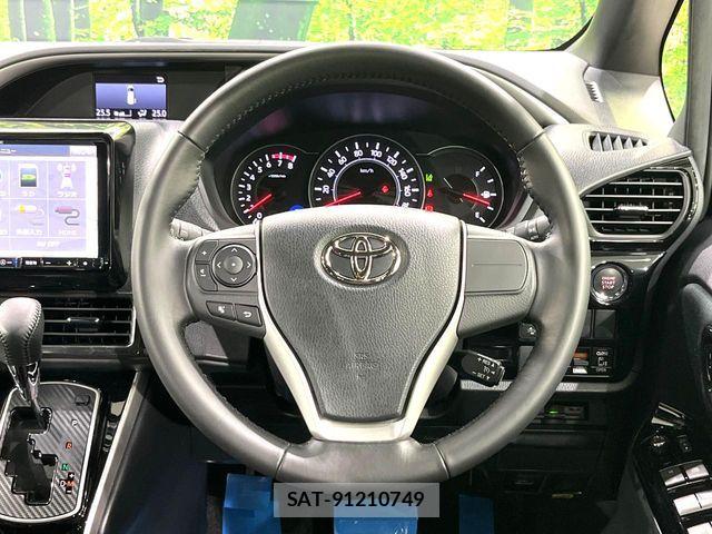 Toyota VOXY 2018-09 8527897-12