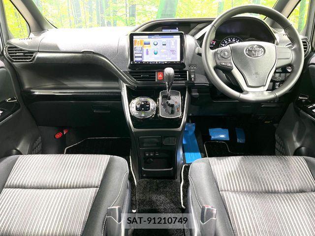 Toyota VOXY 2018-09 8527897-1