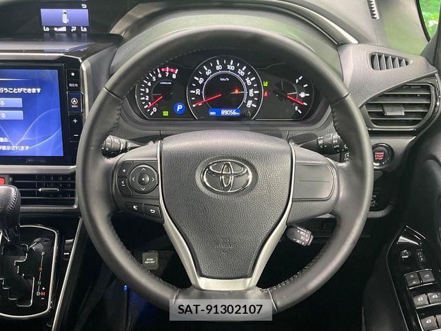 Toyota VOXY 2017-12 8527898-10