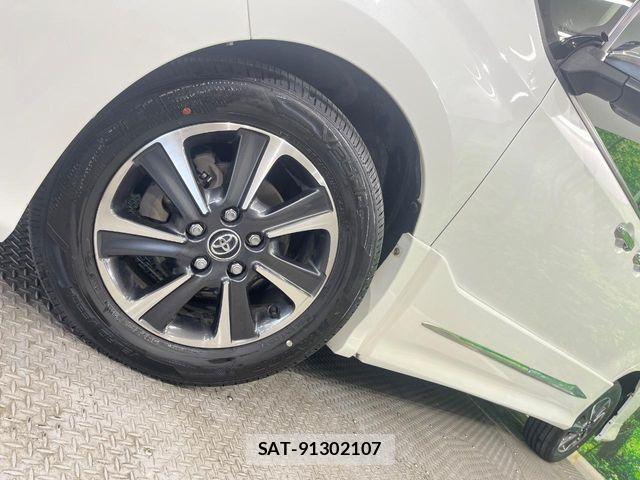 Toyota VOXY 2017-12 8527898-12