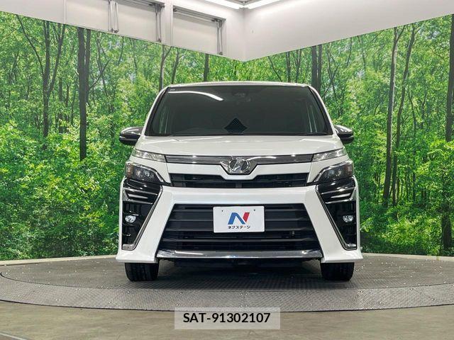 Toyota VOXY 2017-12 8527898-13