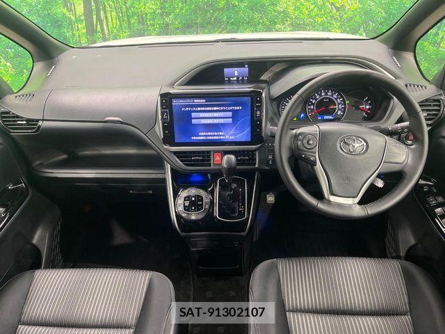 Toyota VOXY 2017-12 8527898-1