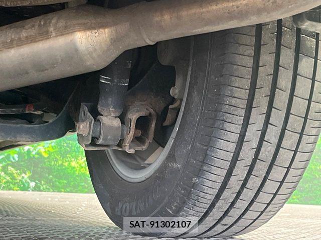 Toyota VOXY 2017-12 8527898-19