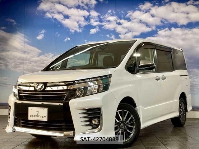 Toyota VOXY 2017-02 8527903-0