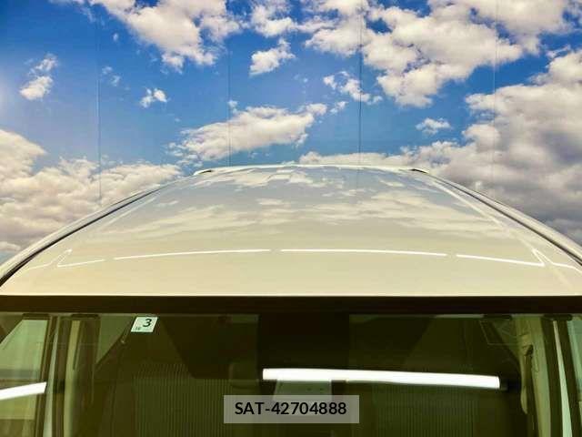 Toyota VOXY 2017-02 8527903-16