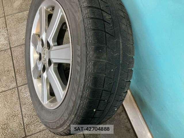 Toyota VOXY 2017-02 8527903-4