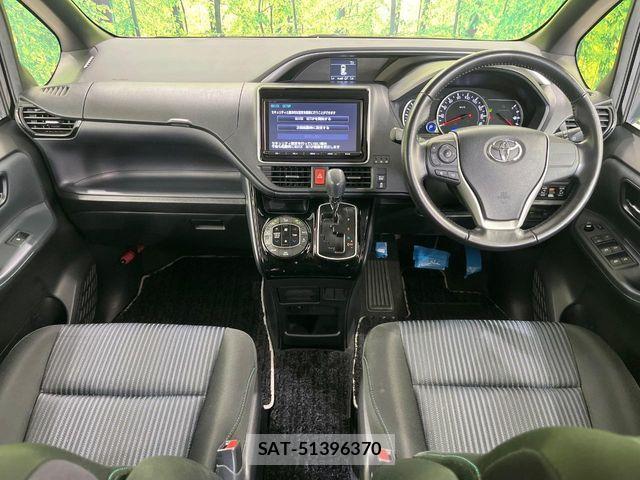Toyota VOXY 2016-11 8527901-1