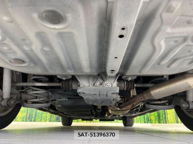 Toyota VOXY 2016-11 8527901-19