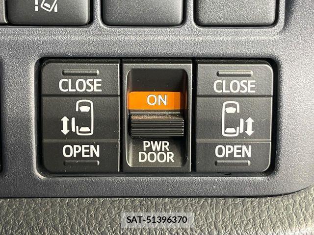 Toyota VOXY 2016-11 8527901-4