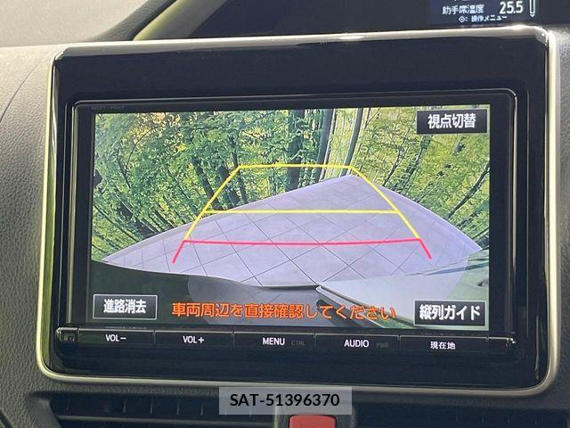 Toyota VOXY 2016-11 8527901-6