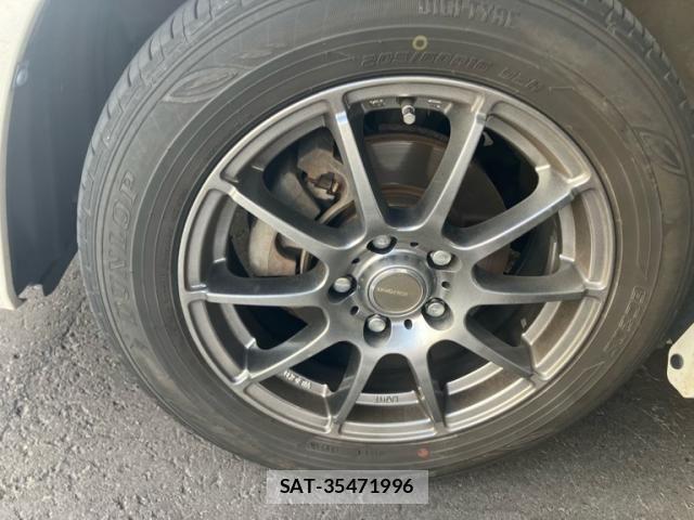 Toyota VOXY 2007-10 8527908-14