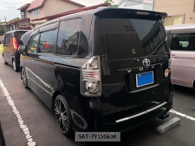 Toyota VOXY 2007-09 8563876-1