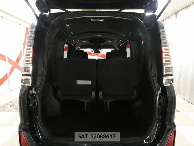 Toyota VOXY 2019-03 8563875-3