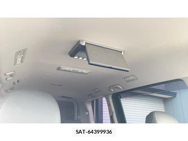 Toyota VOXY 2013-08 8563874-26