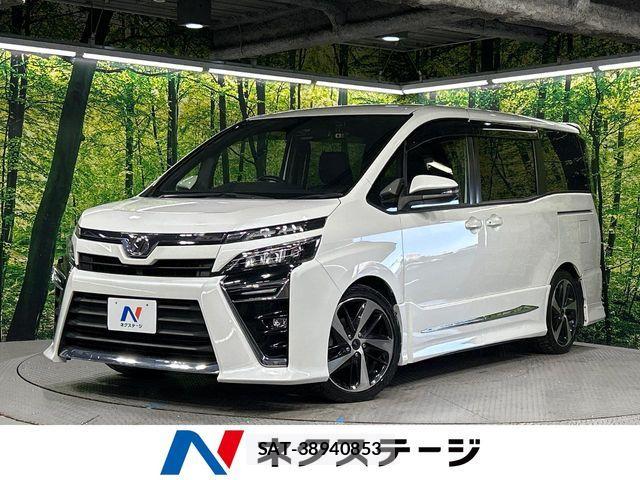Toyota VOXY 2017-08 8563873-0