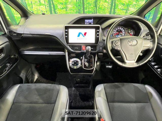 Toyota VOXY 2021-08 8629452-1