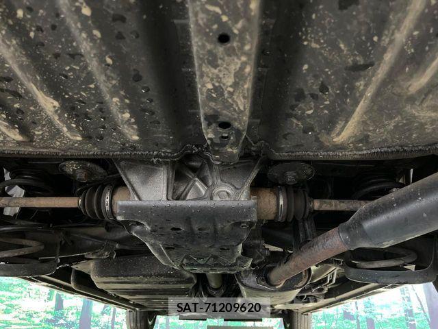 Toyota VOXY 2021-08 8629452-19