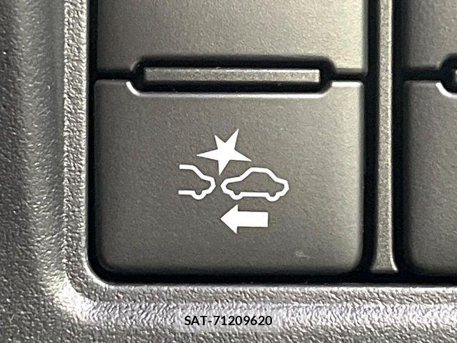Toyota VOXY 2021-08 8629452-7