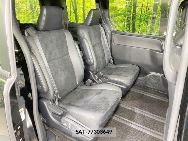 Toyota VOXY 2021-07 8629446-9