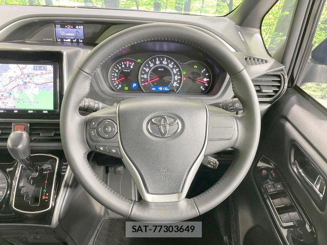 Toyota VOXY 2021-07 8629446-13