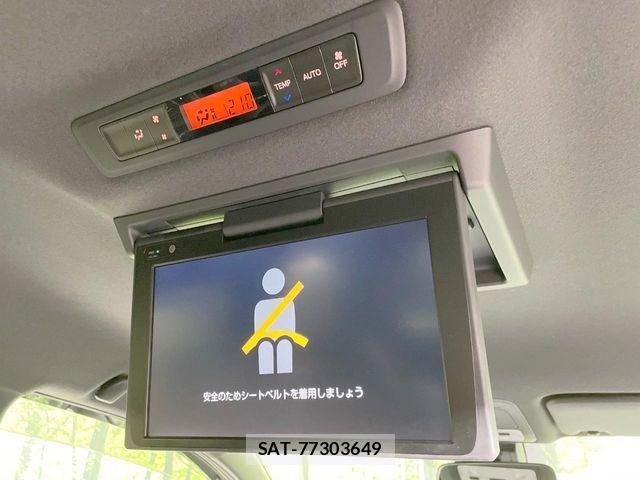 Toyota VOXY 2021-07 8629446-3